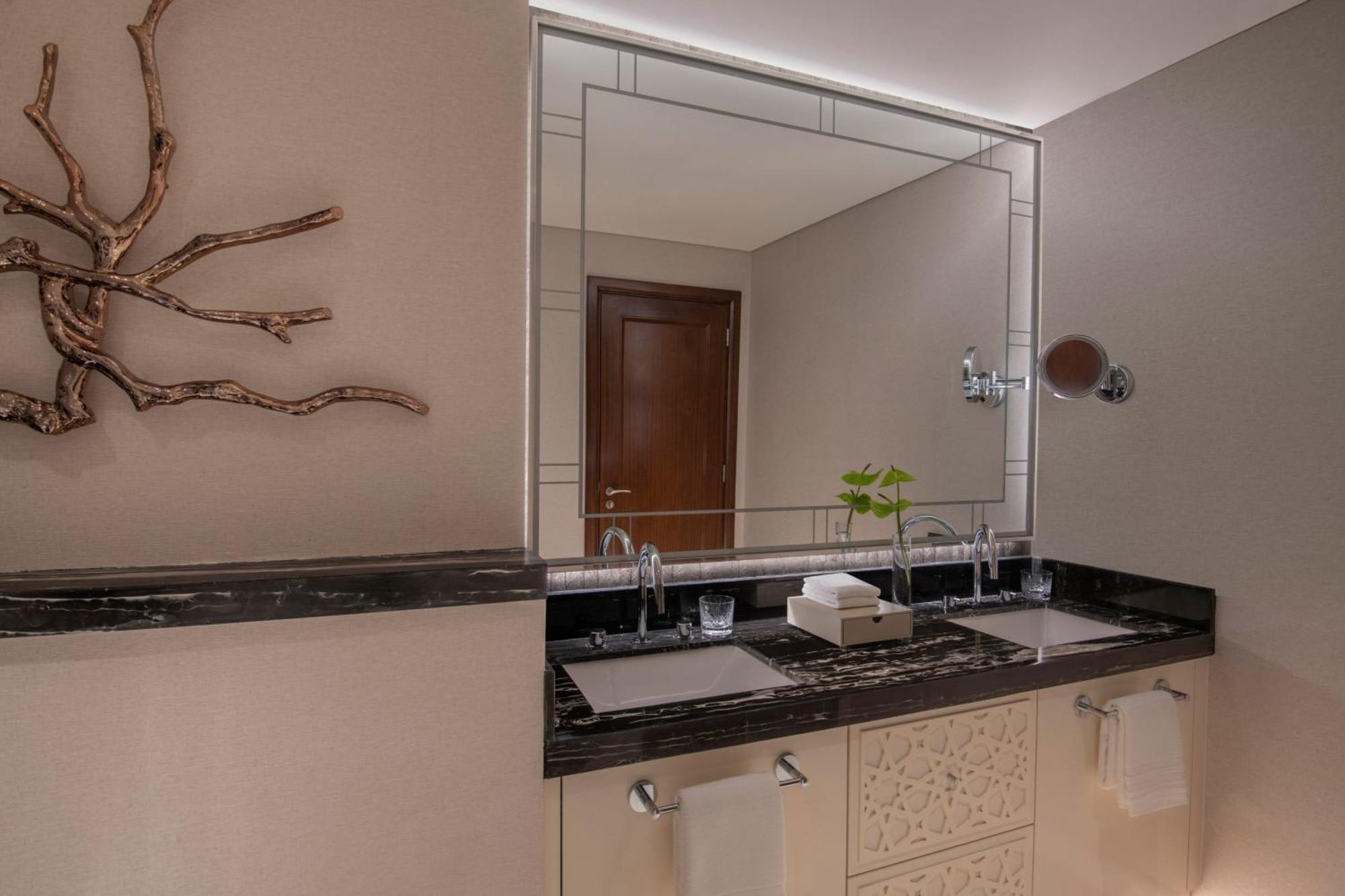 The St. Regis Marsa Arabia Island, The Pearl Qatar Otel Doha Dış mekan fotoğraf